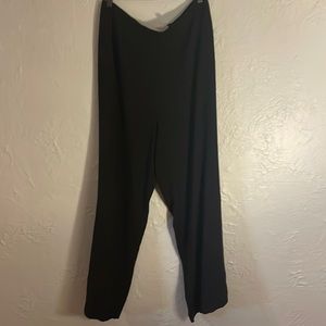 Wide leg crepe black pants BCBG